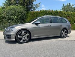 Grau Gebraucht 2015 VW Golf VII R Kombi | 19.499 € (Etwas zu teuer)