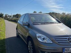 Grau Gebraucht 2005 Mercedes B200 Van / Kleinbus | 2.499 € (Fairer Preis)