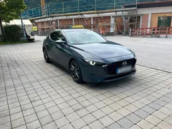 Grau Gebraucht 2025 Mazda 3 Kleinwagen | 17.700 €