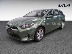 Experience green met. (exg) Gebraucht 2024 Kia Ceed Sportswagon Comfort Kombi | 23.450 € (Guter Preis)