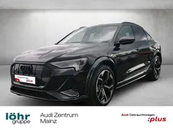 Mythosschwarz metallic Gebraucht 2022 Audi e-tron Sportback Sport SUV | 53.980 € (Etwas zu teuer)