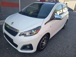 Weiß Gebraucht 2015 Peugeot 108 Kleinwagen | 5.300 € (Guter Preis)