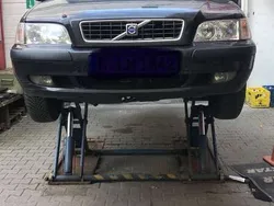Schwarz Gebraucht 2003 Volvo V40 Kombi | 950 € (Guter Preis)