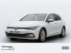 Pure white Gebraucht 2023 VW Golf VIII IQ Drive Limousine | 24.960 € (Guter Preis)