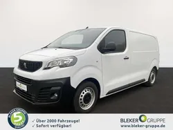Kaolinweiß Gebraucht 2023 Peugeot Expert Van | 29.990 € (Etwas zu teuer)