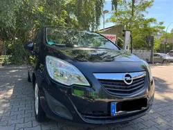 Schwarz Gebraucht 2012 Opel Meriva Edition Van / Kleinbus | 3.499 € (Fairer Preis)