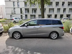 Grau Gebraucht 2011 Mazda 5 Van / Kleinbus | 7.990 € (Fairer Preis)