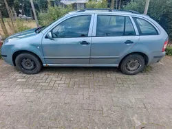 Grau Gebraucht 2004 Skoda Fabia Kombi | 1.000 € (Fairer Preis)