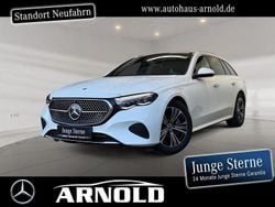 Weiß (polarweiß) Gebraucht 2024 Mercedes E450 Avantgarde Kombi | 64.950 € (Superpreis)