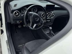 Weiß Gebraucht 2015 Mercedes A200 StreetStyle Kleinwagen | 9.799 € (Fairer Preis)