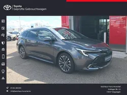 Grau Gebraucht 2023 Toyota Corolla Team Kombi | 25.890 € (Fairer Preis)