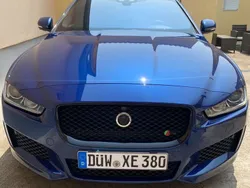 Blau Gebraucht 2016 Jaguar XE S Limousine | 32.950 € (Teuer)