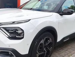 Weiß Gebraucht 2020 Citroën C4 PureTech Limousine | 17.100 € (Fairer Preis)