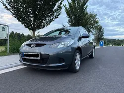 Grau Gebraucht 2010 Mazda 2 Limousine | 3.850 € (Fairer Preis)