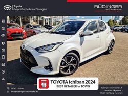 Weiß Gebraucht 2024 Toyota Yaris Comfort Limousine | 26.900 € (Teuer)