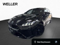 Black sapphire (schwarz) Gebraucht 2024 BMW M135 M Sport Kleinwagen | 36.850 € (Superpreis)
