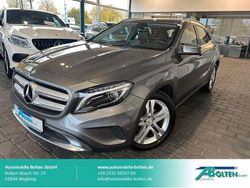 Grau Gebraucht 2015 Mercedes GLA180 Urban SUV | 11.890 € (Fairer Preis)