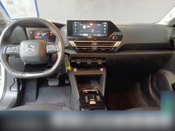 Weiß Gebraucht 2023 Citroën C4 Feel Limousine | 21.680 € (Etwas zu teuer)