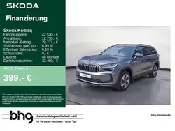 Graphitegrau metallic Gebraucht 2024 Skoda Kodiaq Selection SUV | 42.260 € (Superpreis)