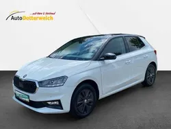 Weiss / dach schwarz Gebraucht 2024 Skoda Fabia Selection Limousine | 17.890 € (Guter Preis)
