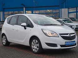 Weiß Gebraucht 2016 Opel Meriva Edition Van / Kleinbus | 8.950 € (Etwas zu teuer)