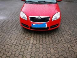 Rot Gebraucht 2009 Skoda Roomster Van / Kleinbus | 2.000 €