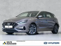 Blau Gebraucht 2022 Hyundai i30 Trend Limousine | 19.670 € (Guter Preis)
