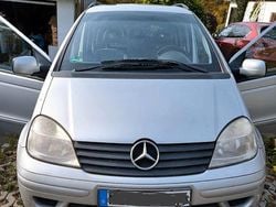 Grau Gebraucht 2003 Mercedes Vaneo Van / Kleinbus | 1.499 € (Superpreis)