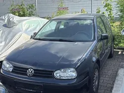 Schwarz Gebraucht 1999 VW Golf IV Kleinwagen | 850 € (Guter Preis)