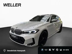 Mineralweiß (weiß) Gebraucht 2023 BMW 320 M Sport Kombi | 35.450 € (Fairer Preis)