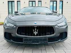 Grau Gebraucht 2017 Maserati Ghibli Limousine | 24.890 € (Fairer Preis)