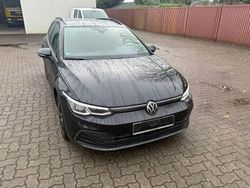 Schwarz Gebraucht 2021 VW Golf VIII Life Kombi | 11.750 €