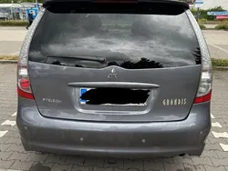 Grau Gebraucht 2009 Mitsubishi Grandis Intense Van / Kleinbus | 3.250 € (Etwas zu teuer)