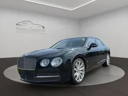 Grün Gebraucht 2014 Bentley Flying Spur Limousine | 99.900 €
