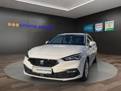 Weiß Gebraucht 2021 Seat Leon Style Limousine | 20.490 € (Fairer Preis)