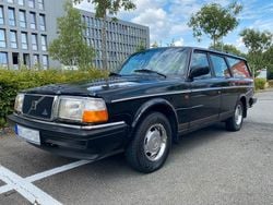 Schwarz Gebraucht 1992 Volvo 245 Kombi | 10.490 €