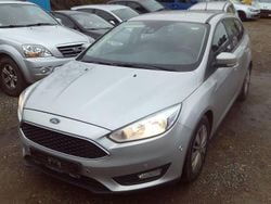Grau Gebraucht 2016 Ford Focus Limousine | 5.300 € (Guter Preis)