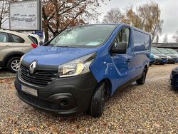 Blau Gebraucht 2018 Renault Trafic Van | 12.900 € (Fairer Preis)