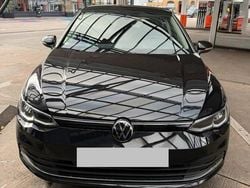 Schwarz Gebraucht 2023 VW Golf VIII Move Kleinwagen | 25.150 € (Guter Preis)