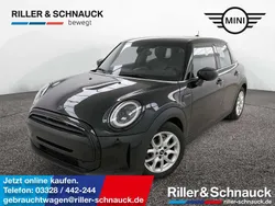 Midnight black Gebraucht 2023 Mini Cooper Kleinwagen | 26.450 € (Etwas zu teuer)