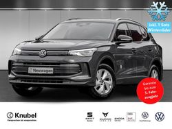 Grau Neu 2026 VW Tiguan SUV | 45.590 € (Etwas zu teuer)