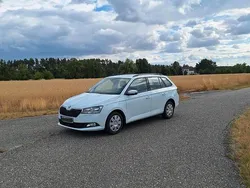 Weiß Gebraucht 2019 Skoda Fabia Kombi | 12.200 € (Fairer Preis)