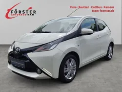 Pianosaweiß Gebraucht 2018 Toyota Aygo Basis Kleinwagen | 9.990 € (Fairer Preis)