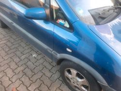 Blau Gebraucht 2001 Opel Zafira Van / Kleinbus | 1.300 € (Etwas zu teuer)