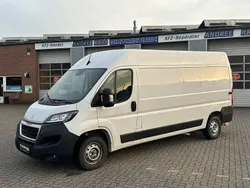 Weiß Gebraucht 2022 Peugeot Boxer Premium Van | 18.950 € (Fairer Preis)