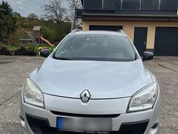 Grau Gebraucht 2011 Renault Mégane GrandTour Kombi | 4.750 € (Etwas zu teuer)