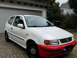 Weiß Gebraucht 1997 VW Polo Kleinwagen | 900 € (Guter Preis)
