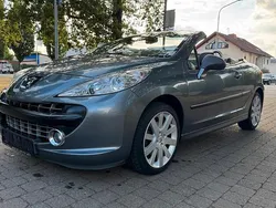 Grau Gebraucht 2007 Peugeot 207 CC Cabrio | 4.650 € (Fairer Preis)