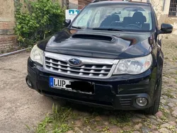 Schwarz Gebraucht 2011 Subaru Forester SUV | 2.200 € (Guter Preis)