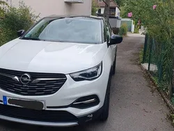 Weiß Gebraucht 2017 Opel Grandland X Innovation SUV | 13.999 € (Etwas zu teuer)